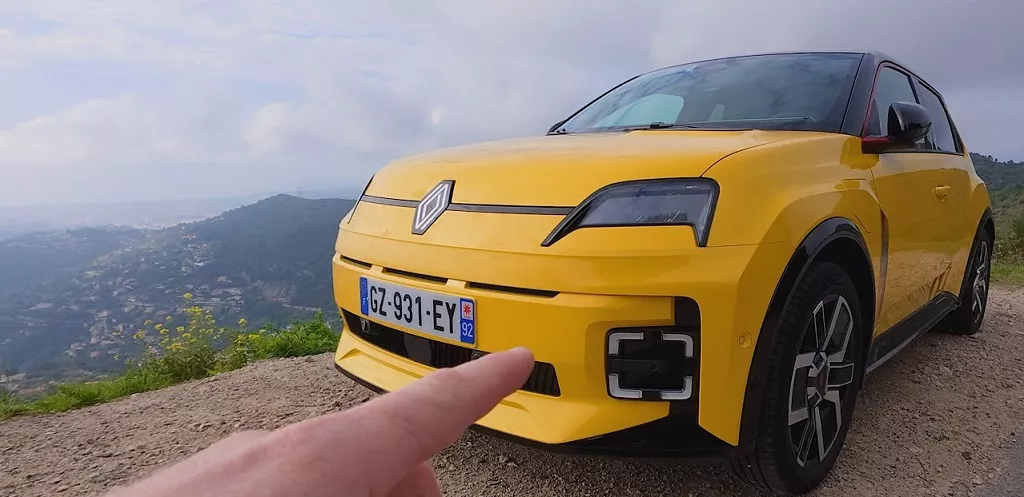 Prvá jazda: Renault 5 E-tech Electric Iconic