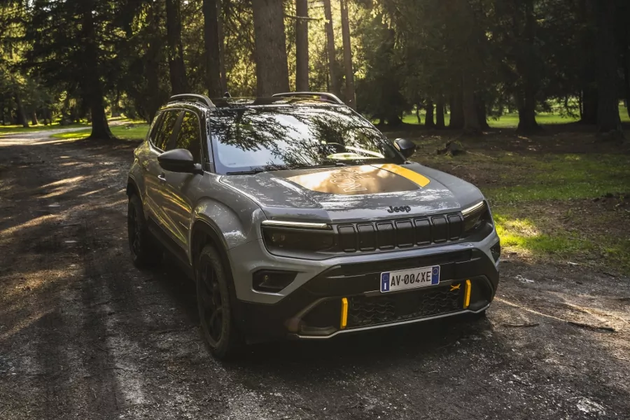 Jeep Avenger 4xe s pohonom všetkých kolies vstupuje na európsky trh