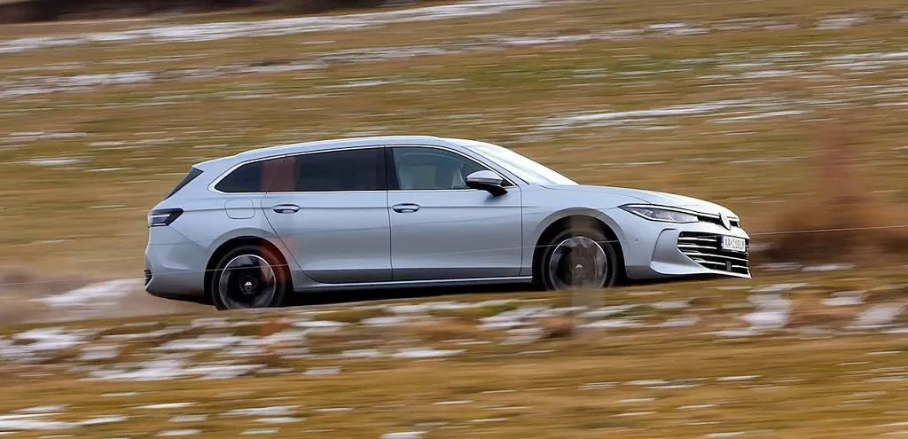 Test: Volkswagen Passat Variant Elegance 1.5 TSI eHybrid (204 k)