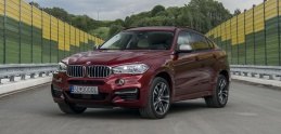 Test: BMW X6 M50d ukázalo naftové svaly, dopované troma turbami
