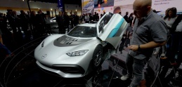 Autosalón Frankfurt: Mercedes AMG Project One je našou hviezdou autosalónu