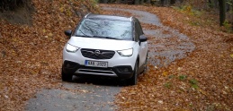 Test Opel Crossland: Naftový motor premieňa malý Opel na diaľničné auto