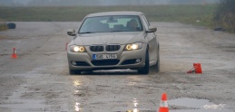 Pozrite si výsledky nášho testu opotrebenia pneumatík