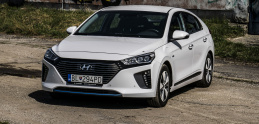 Test: Hyundai Ioniq PHEV je vydarenou reklamou na nabíjateľné hybridy