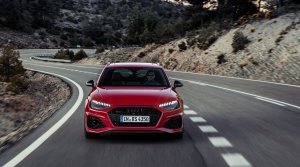 Audi RS 4 Avant (2)